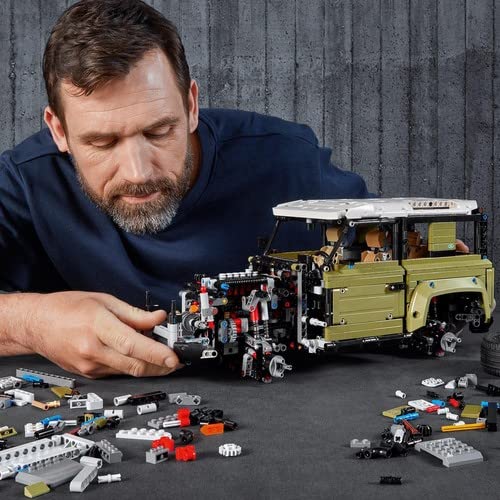 LEGO Technic 42110 Land Rover Defender, Maquette de Voiture a Construire, Idée Cadeau Jouet pour Enfant de 11 ans et +