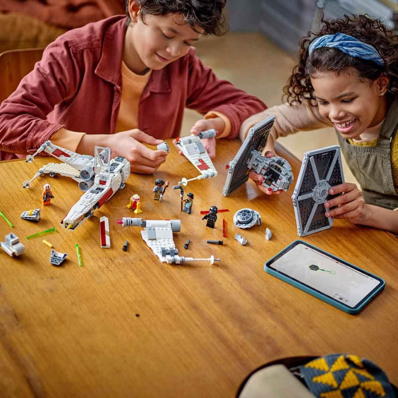 LEGO Star Wars TIE Fighter & X-Wing Mash-up Set, Starfighter Building Toy 9 Plus Year Old for Kids, Vehicles with 4 Minifigures and a Droid Figure, Creative Gift for Boys, Girls and Fans 75393