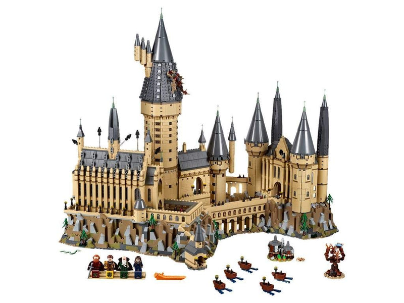 LEGO Harry Potter Hogwarts Castle Model, Big Collectable Set with the Great Hall, Sword of Gryffindor & Chamber of Secrets, Wizarding World Gift Idea for Fans 71043