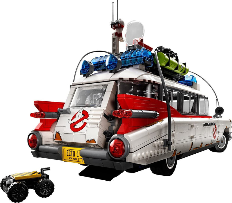 LEGO Icons Ghostbusters ECTO-1 Car Kit, Large Set for Adults, Gift Idea for Men, Women, Her, Him, Collectable Model for Display, Nostalgic Home Décor 10274