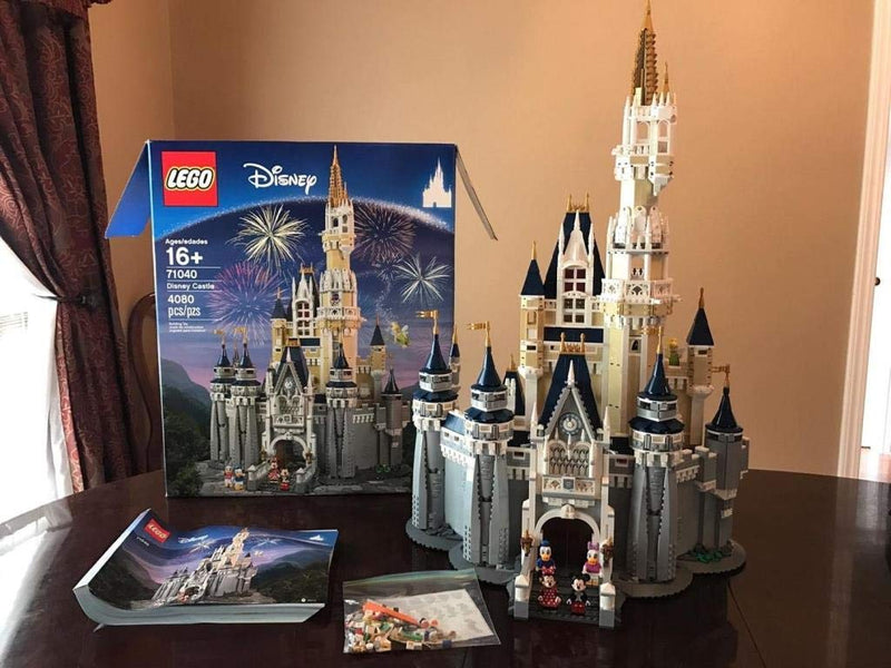 LEGO 71040 The Disney Cinderella Castle Buildable Castle Toy, Set with Mickey & Minnie Mouse, Daisy and Donald Duck plus Tinkerbell Minifigures