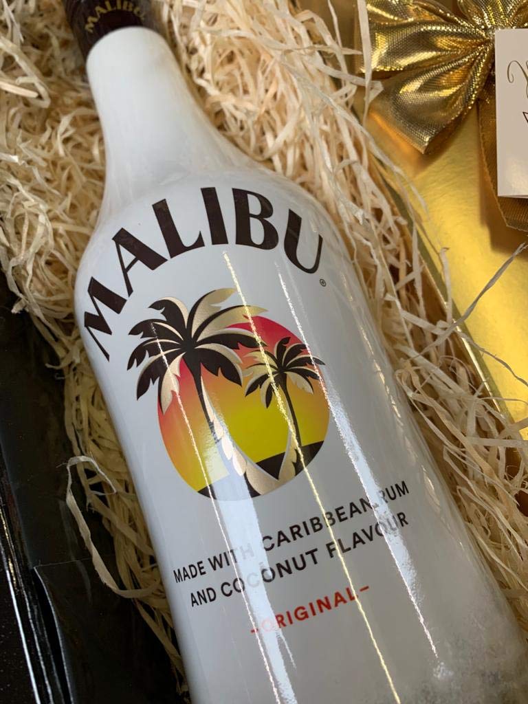 Malibu Gift Set - Malibu Rum and Chocolates Gift Hamper Box - Personalised Birthday, Christmas Gifts for Malibu Lovers