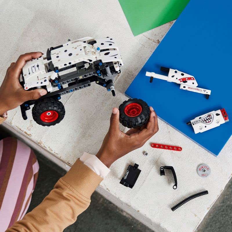 LEGO Technic Monster Jam Monster Mutt Dalmatian, Truck Toy for Boys and Girls Aged 7 Plus, 2in1 Pull Back Racing Toys, Birthday Gift Idea 42150