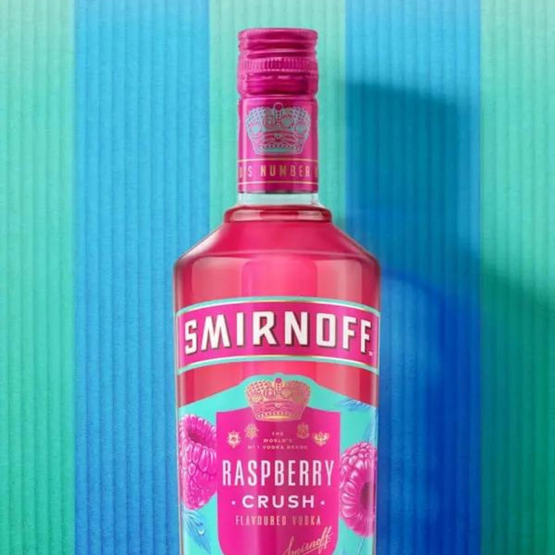 Smirnoff Vodka Gift Set - Flavoured Vodka Miniature & Glass Set, 1x 5cl Smirnoff Raspberry Crush Vodka Mini & Smirnoff Branded Vodka Hi-Ball Glass - Vodka Gifts for Men and Women