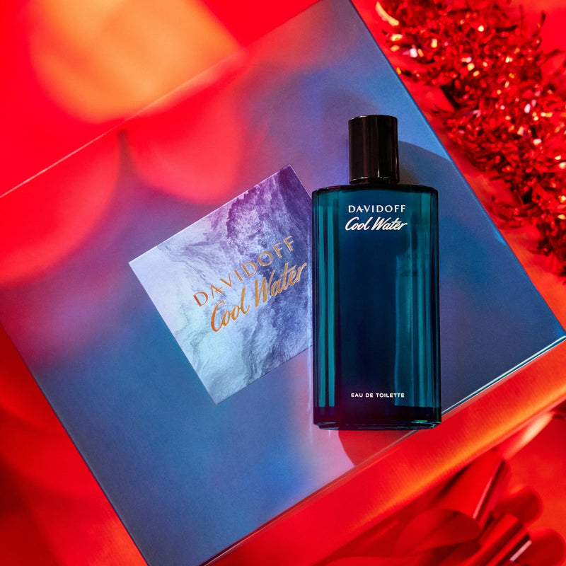 Davidoff Men's 2-Piece Cool Water Eau de Toilette Festive Gift Set including an Eau de Toilette 40ml and Shower Gel 75ml