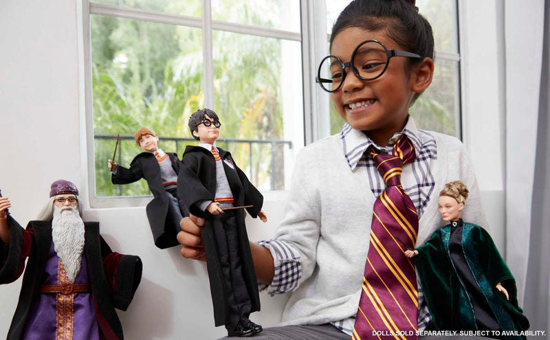 Mattel Harry Potter Collectible Doll (10.5-in) with Hogwarts uniform, Gryffindor Robe and Wand, FYM50