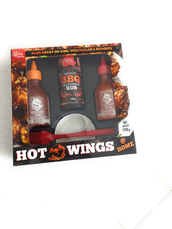 Hot sauce gift set - spice gift set for him - bbq gift set for men & women - bbq rub gift set with sweet chilli & sriracha hot sauce and bbq accessories - Gift Guide