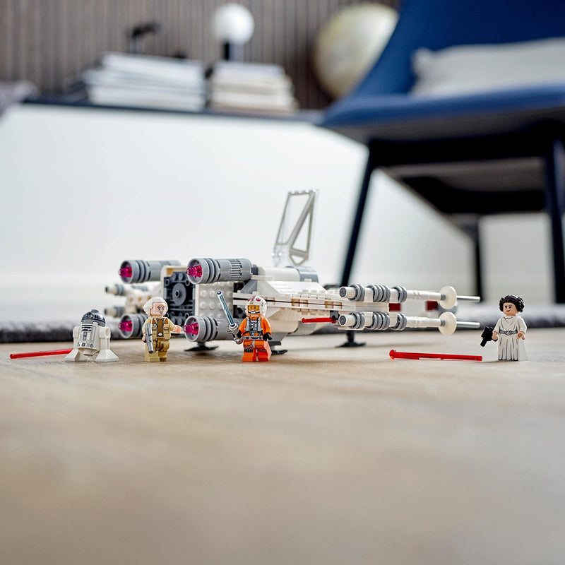 LEGO 75301 Star Wars Luke Skywalker X-Wing Fighter Toy with Princess Leia and R2-D2 Droid Figure