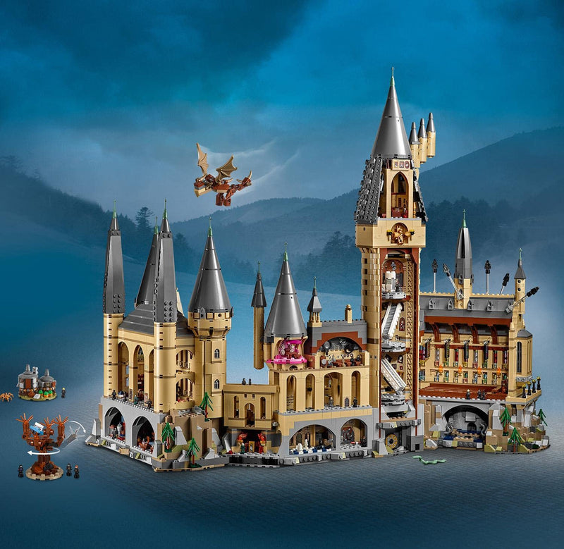 LEGO Harry Potter Hogwarts Castle Model, Big Collectable Set with the Great Hall, Sword of Gryffindor & Chamber of Secrets, Wizarding World Gift Idea for Fans 71043