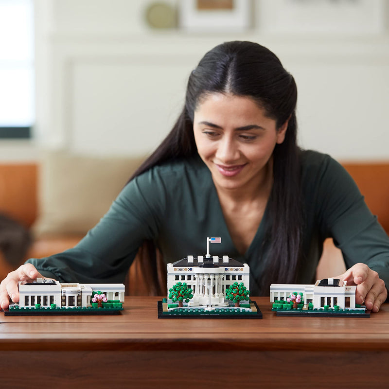 LEGO 21054 Architecture The White House Display Model Building Kit, Landmark Collection Set for Adults, Collectible Home Décor Gift Idea for Men, Women, Him or Her