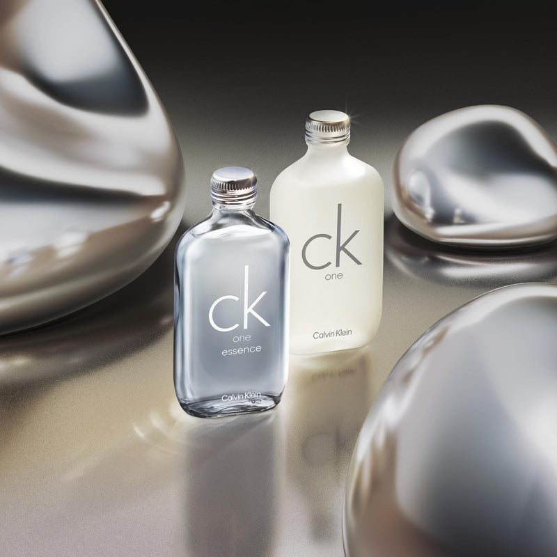 Calvin Klein Unisex's 2 Piece CK One Essence Gift Set including an Essence Parfum Intense 50ml and Shower Gel 100ml