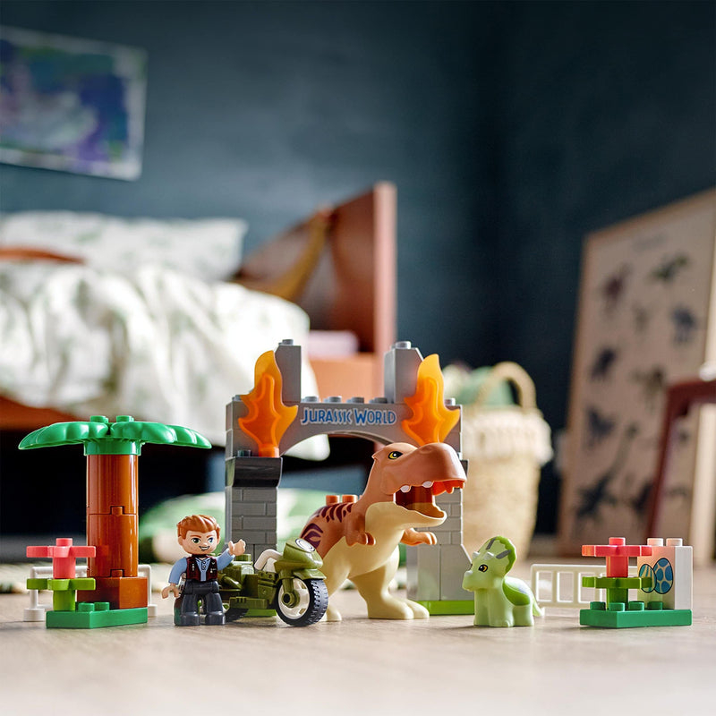 LEGO 10939 DUPLO Jurassic World T. rex and Triceratops Dinosaur Breakout