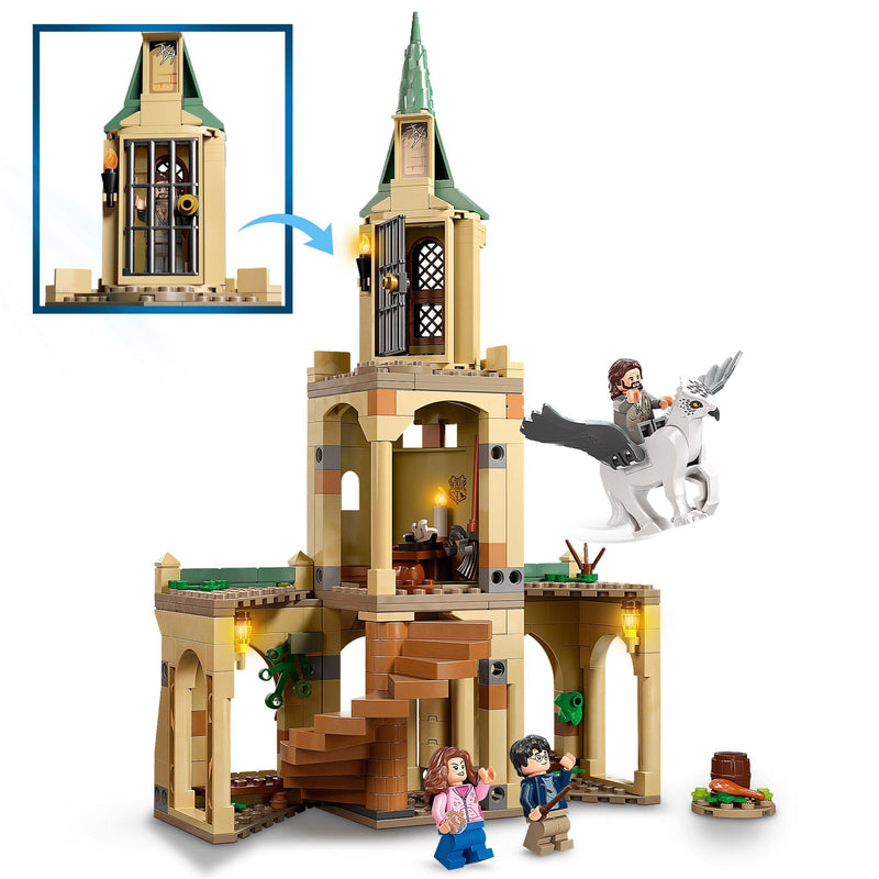 LEGO Harry Potter Hogwarts Courtyard: Sirius’s Rescue 76401 Building Kit; Recreate Scenes from Harry Potter and the Prisoner of Azkaban; Castle Playset Birthday Gift for Kids Aged 8+ (345 Pieces)