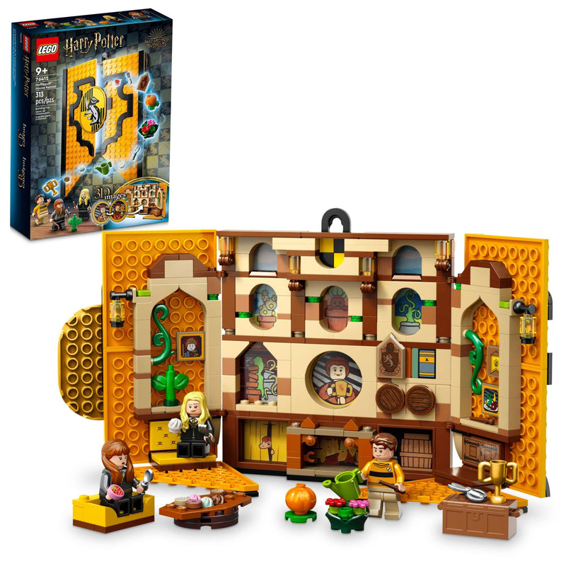 LEGO Harry Potter Hufflepuff House Banner 76412 Hogwarts Castle Common Room, Wall Decoration, Building Set with 3 Minifigures and Mandrake, Collectible Harry Potter Toy, Gift Idea for Boys Girls Kids