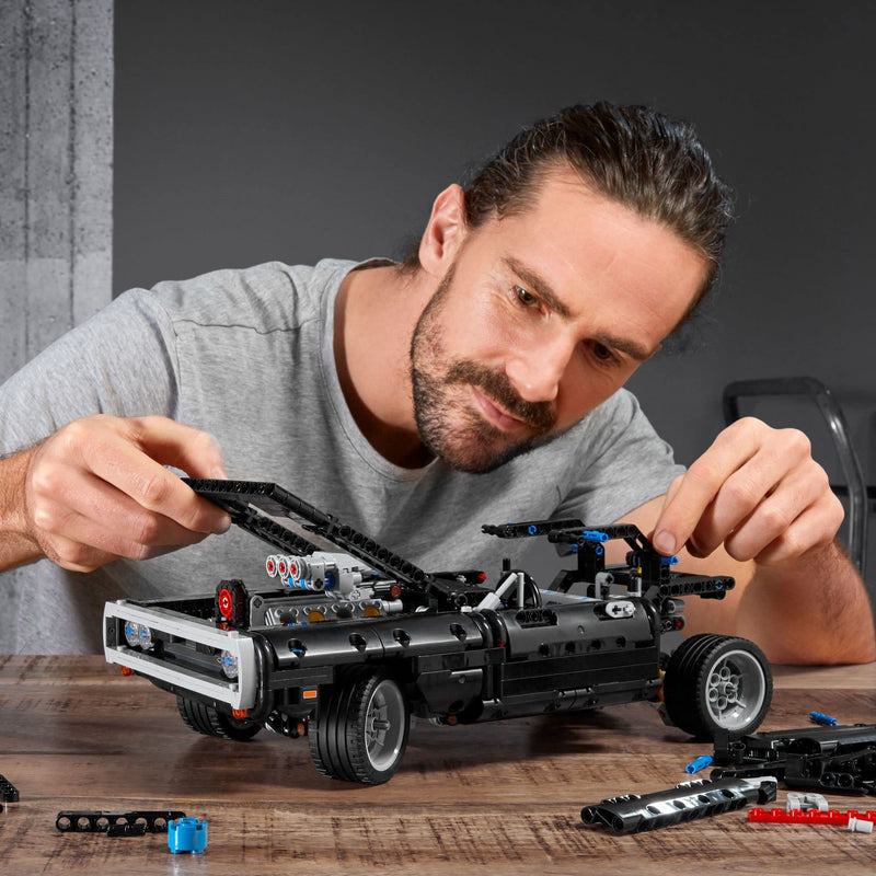 LEGO Technic 42111 La Dodge Charger de Dom, Maquette Voiture de Course a Construire Fast and Furious, Idée Cadeau