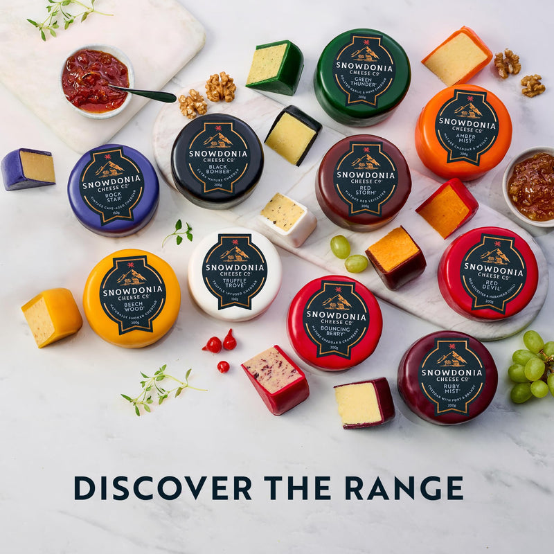 Snowdonia Cheese Company | Cheese & Beer Lover's Hamper | 3 Cheese Truckles, 2 Chutneys, Wholemeal Crackers & Beer