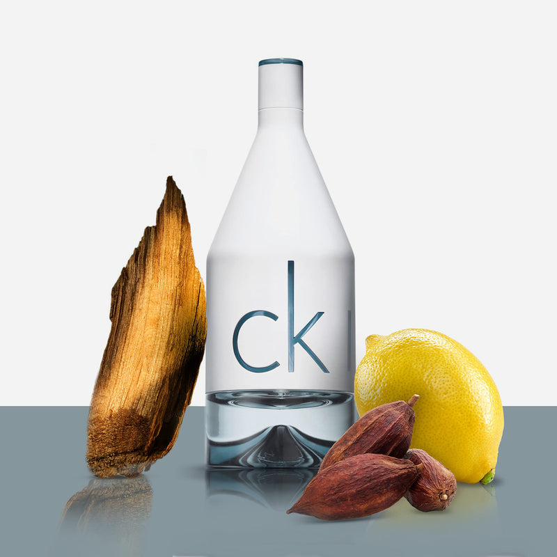 CALVIN KLEIN CKIN2U For Him - Eau de Toilette For Men - Aromatic Fragrance With Notes Of Tangelo, Pimiento, Cool Musks - Medium Longevity - Spray 3.3oz