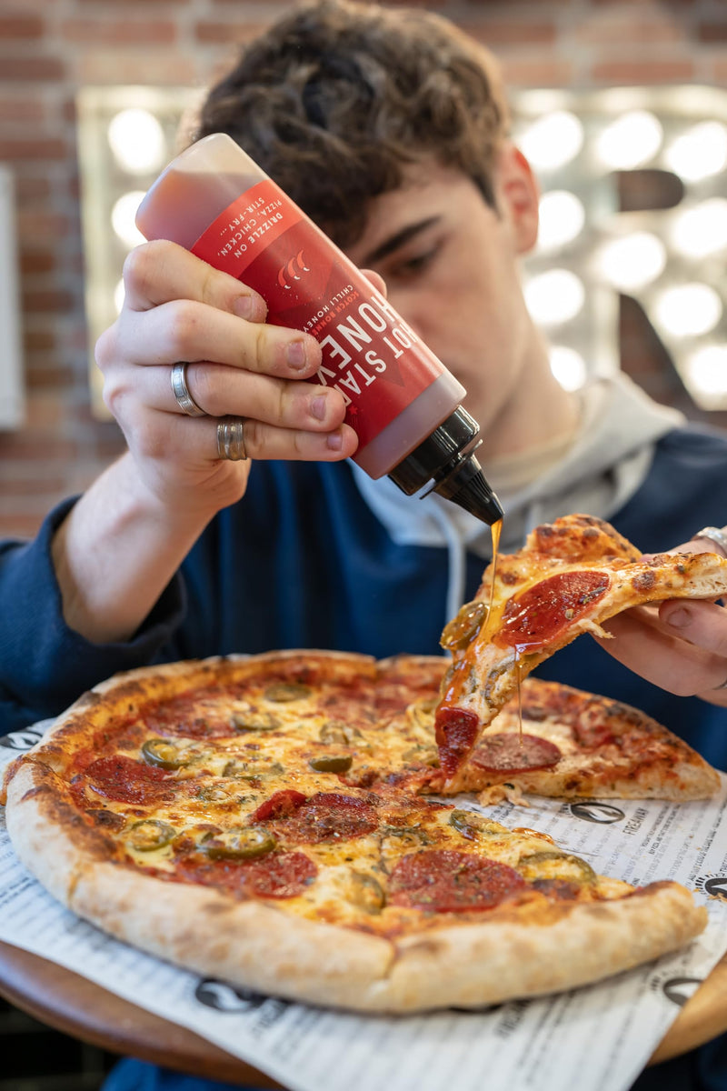 Hot Star Honey Hot Sauce Gift Set | Scotch Bonnet Sauce - Cayenne Chilli Sauce - Mango Chilli Sauce - Premium Hot Honey Gift Set for Chicken, Pizza, Pasta, Steak and Noodles - Gift Guide
