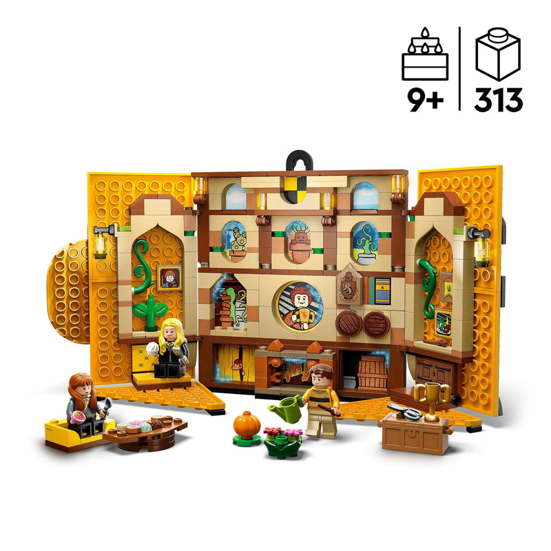 LEGO 76412 Harry Potter Hufflepuff House Banner, Hogwarts Castle Common Room Toy or Wall Decoration, Set with 3 Minifigures and Mandrake, Collectable Travel Toys